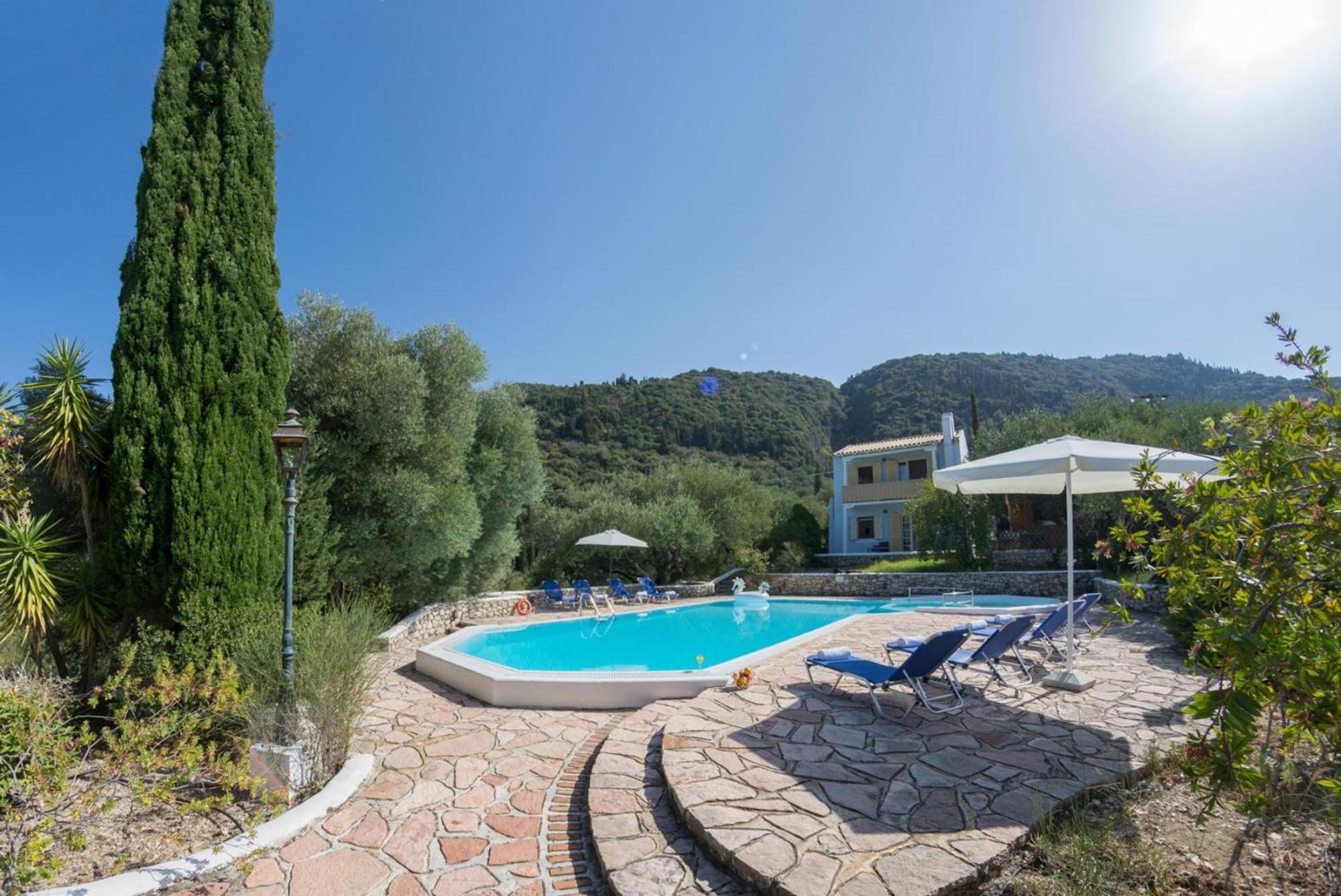 Agios Nikitas Villas Exteriör bild