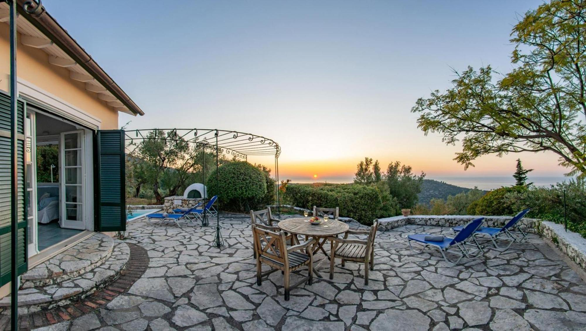 Agios Nikitas Villas Exteriör bild